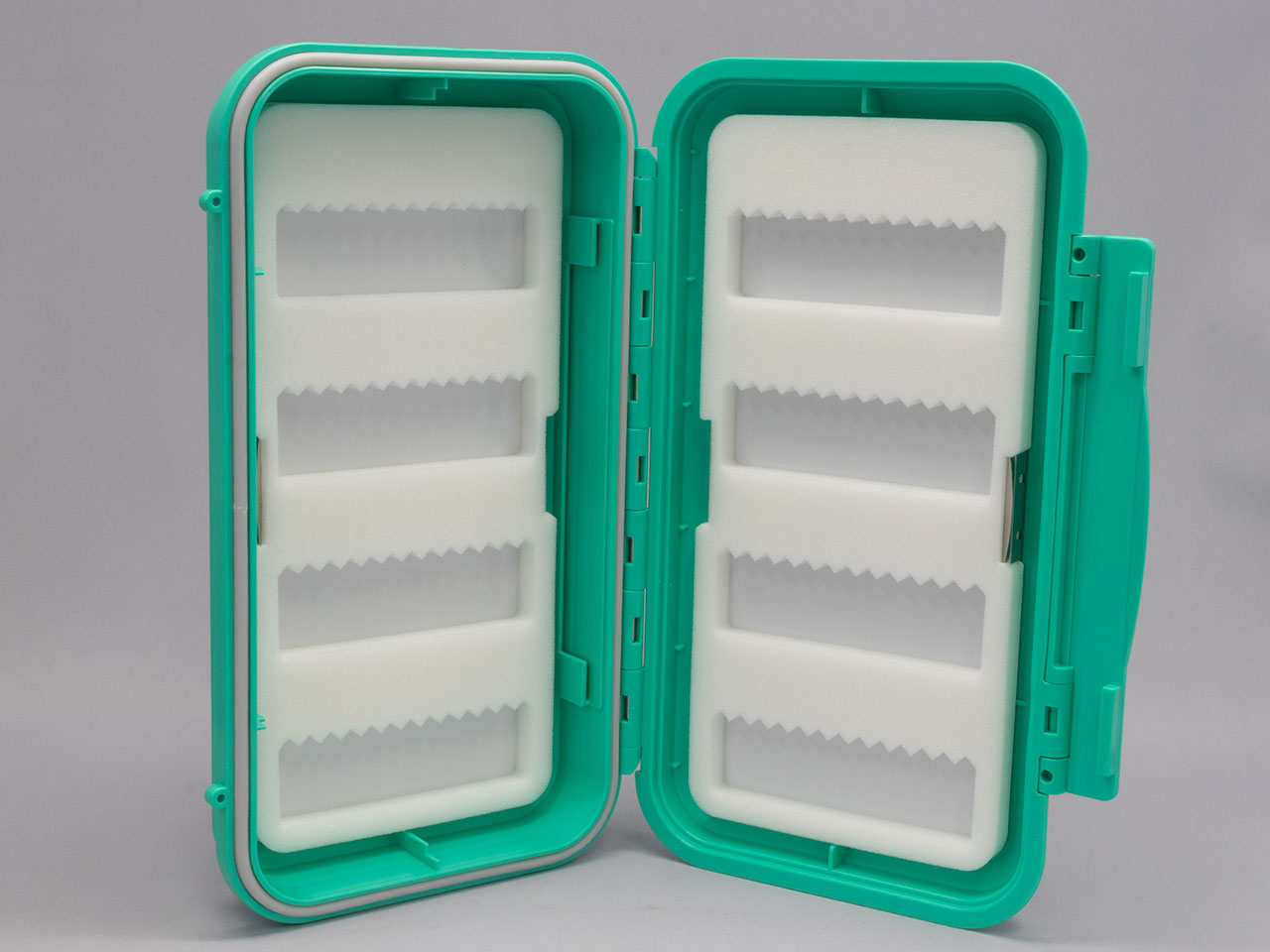 thumbnail image 2 of C&F Design CFGS-1533+ Saltwater Permit Fly Case - Small Size, Emerald Color, For Crab Flies & Large Crazy Charlies 2 of 11