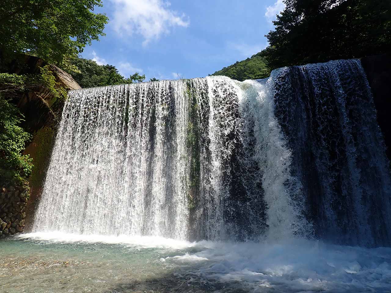 堰堤