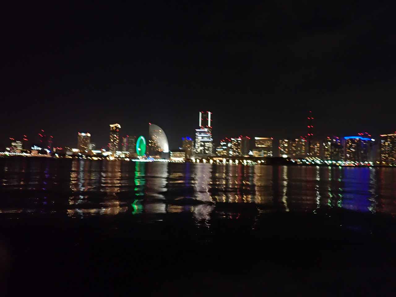 横浜の夜